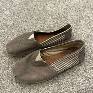 🛍️ TOMS Espadrille Slip On Classics Shoes